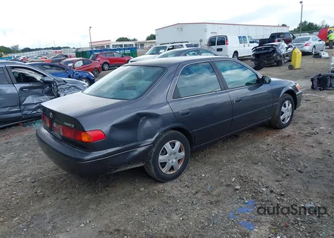 2000 Toyota Camry Le z USA, uszkodzony, nr VIN 4T1BG22K3YU761474